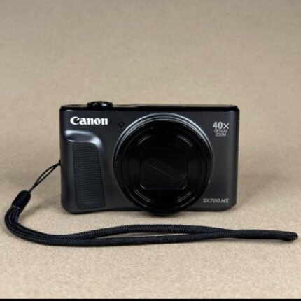 Canon PowerShot SX720 HS 20.3MP Digital Camera - Black (Body Only) with Cracked Screen