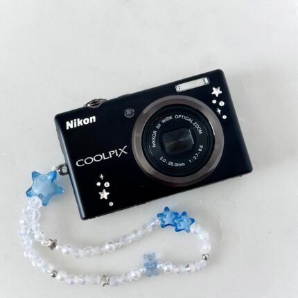 Nikon Coolpix S570 Digital Camera
